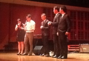 Tiga comic dan dua MC