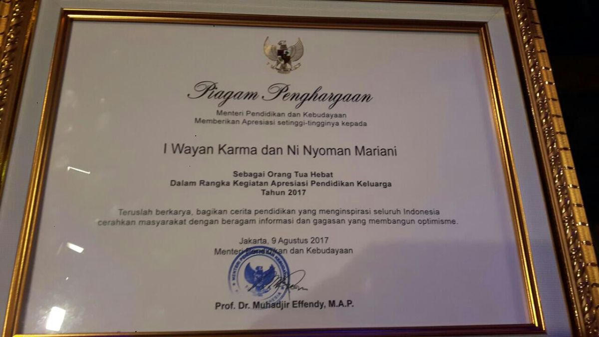 Penghargaan Pak Menteri untuk Bapak dan&nbsp;Meme’