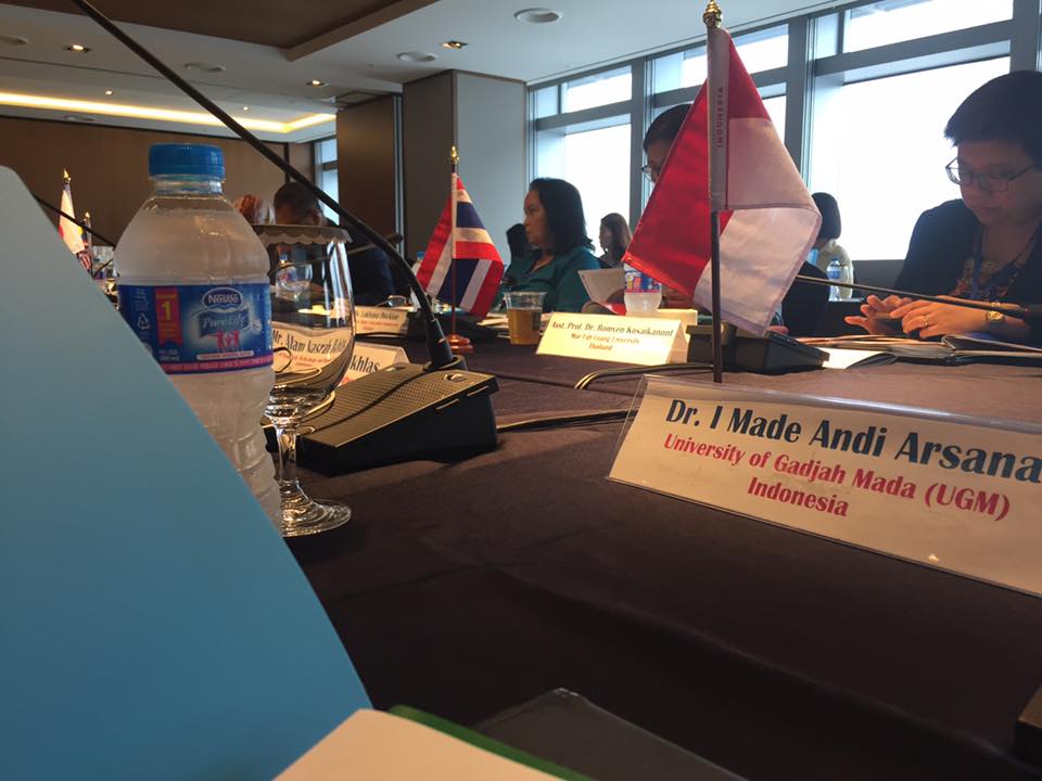 Nama, Bangsa dan&nbsp;Bendera